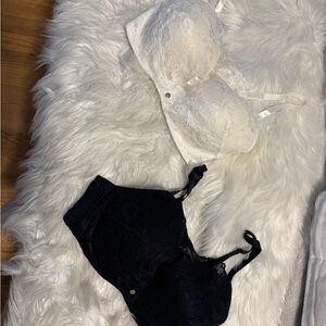 Pearl black and white bras size 38c